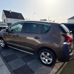Peugeot 3008 1.6 HDI ALLURE BVM6 115 Combourg