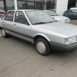 Renault 21 SD occasion - Sainte-Luce-sur-Loire - photo 2/11