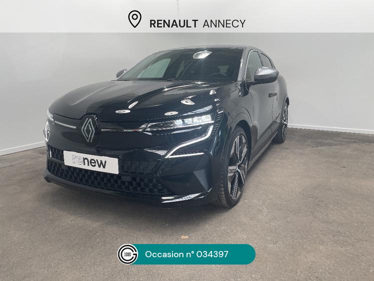 Renault Megane E-Tech  - 25 990 €