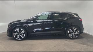 Renault Megane E-Tech  - photo 1