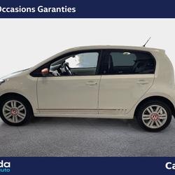 Volkswagen UP Up 1.0 60 Up! Beats Audio Calais