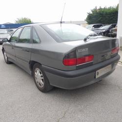 Renault Safrane Safrane 2.2 dT RXE Venelles