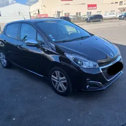 Peugeot 208 1.2 PURETECH 82CH STYLE 5P Rennes
