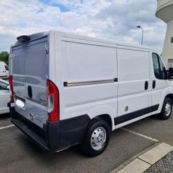 Peugeot Boxer FG 330 TYPE 14 L1H1 2.2 BLUEHDI BVM6 120 Combourg