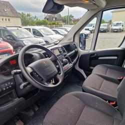 Peugeot Boxer FG 330 TYPE 14 L1H1 2.2 BLUEHDI BVM6 120 Combourg