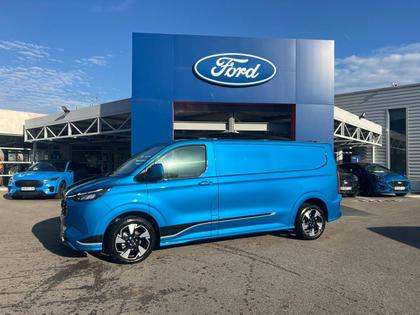 Ford Transit Custom - 320 L2H1 2.5 Duratec 232ch Hybride rechargeable Sport CVT - 46 680 €