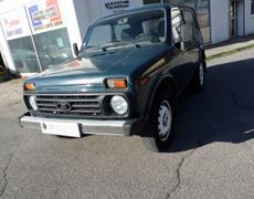 Lada Niva Venelles