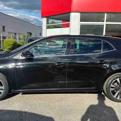 Renault Megane 4 M&eacute;gane IV Berline TCe 140 EDC FAP Intens Annecy
