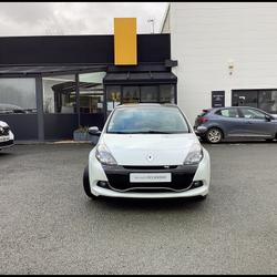 Renault Clio 3 III RS PHASE 2 20TH N&deg;097 2.0 16V 201CV Beaupr&eacute;au-en-Mauges