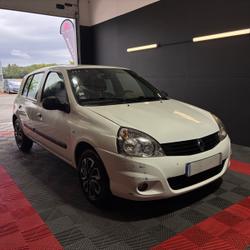 Renault Clio 3 Renault clio 2 - 5 portes - Essence Vielmur-sur-Agout