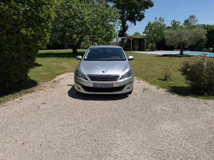 Peugeot 308 II Phase 1 - Style 1.2 PureTech 110 ch – 2016 – 115 000 km - 6 900 €