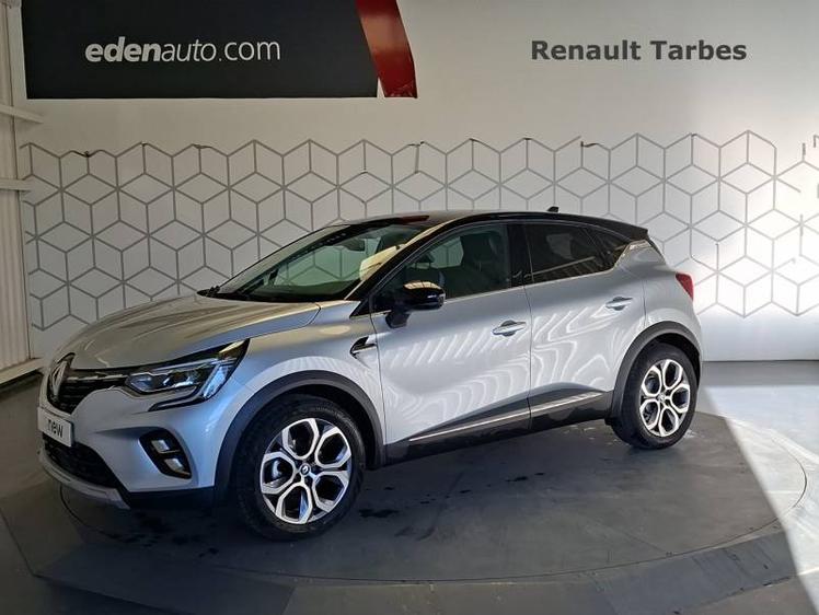 Renault Captur  - 15 724 €