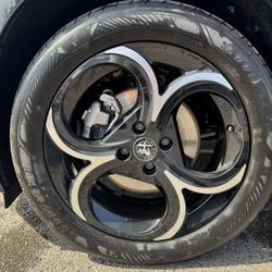 Alfa Romeo Junior Junior 1.2 Ibrida 145 ch eDCT6 Speciale 5p Toulouse