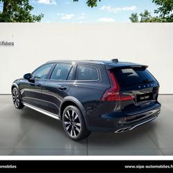 Volvo V60 V60 B4 AWD 197 ch Geartronic 8 Cross Country Pro 5p Lab&egrave;ge