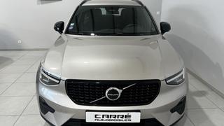 Volvo XC40  - photo 1
