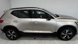 Volvo XC40  - photo 2