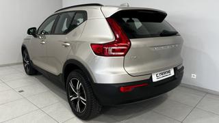 Volvo XC40  - photo 4