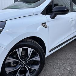 Renault Clio 5 Limited Edition ETECH 140 Saint-Nolff