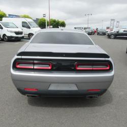 Dodge Challenger . &Eacute;vrecy