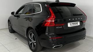 Volvo XC60  - photo 4
