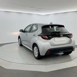 Toyota Yaris 116h Dynamic Business Beyond Zero Chauray