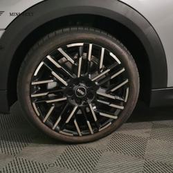 Mini Cooper S 204ch Favoured DKG7 occasion - Obernai - photo 2/26