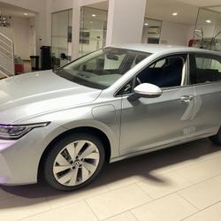 Volkswagen Golf 8 Golf 1.5 eHybrid 204 DSG6 Life Plus Saint-Maximin