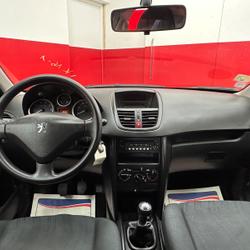 Peugeot 207 1.4  75 CH Urban Saint-Denis-de-Mailloc