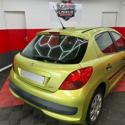 Peugeot 207 1.4  75 CH Urban Saint-Denis-de-Mailloc