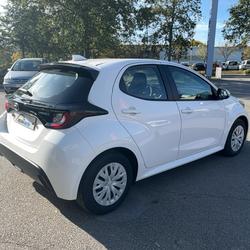 Toyota Yaris Hybride 116h Dynamic Business Beyond Zer Redon