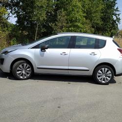 Peugeot 3008 1.6 HDi 16V 112ch FAP BMP6 BLUE LION Premium Saint-Philbert-de-Grand-Lieu