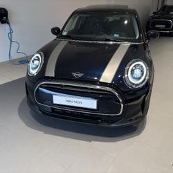 Mini Cooper Hatch 5 Portes Cooper 136 ch DKG7 Edition Camden Compi&egrave;gne