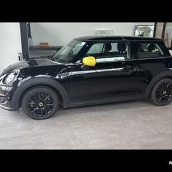 Mini Hatch Hatch 3 Portes Cooper SE 184 ch Edition Premium Compi&egrave;gne