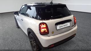 Mini Hatch  - photo 3