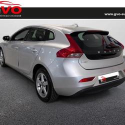 Volvo V40 D2 120ch Momentum Business Saint-Gr&eacute;goire