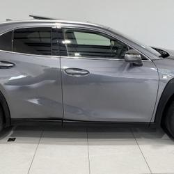 Lexus UX 2.0 250H 4WD F SPORT Executive Avrill&eacute;