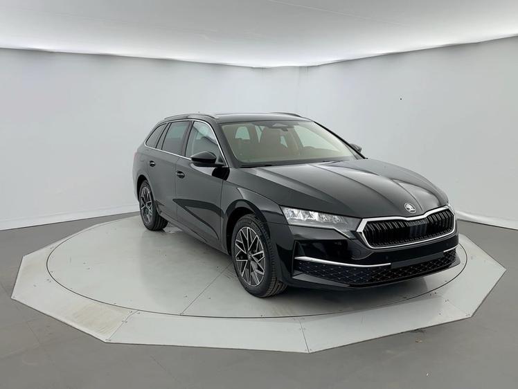 Skoda Octavia Combi  - 30 990 €