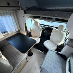 Capucine Rimor FORD TRANSIT 2 L 130 CV FORDTRANSIT 2L130CV La M&eacute;zi&egrave;re