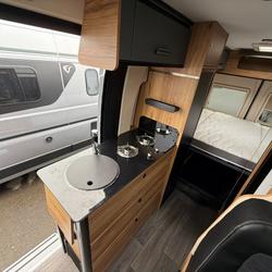 Fourgon Font Vendome FIAT DUCATO 140 CV 2200 CC 2.2 L La M&eacute;zi&egrave;re