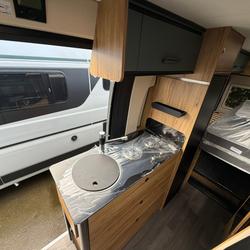Fourgon Font Vendome FIAT DUCATO 140 CV 2200 CC La M&eacute;zi&egrave;re