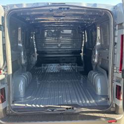 Renault Trafic L1H1 3T BLUE DCI 150 AUTO BVA9 RED EDITION Mions