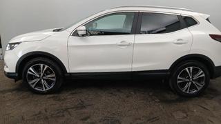 Nissan Qashqai  - photo 1