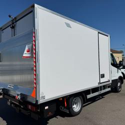 Iveco Daily 35C18 A8 180CV 3L CAISSE HAYON 14.8M3 GROUPE FROID THERMOKING CAISSE LAMBERET Chanas