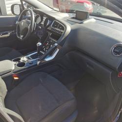Peugeot 3008 1.6 E-HDI112 FAP ALLURE BMP6 La Chevroli&egrave;re