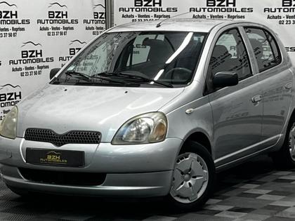 Toyota Yaris - 1.3 86CH LUNA 5P GARANTIE 12 MOIS - 4 460 €
