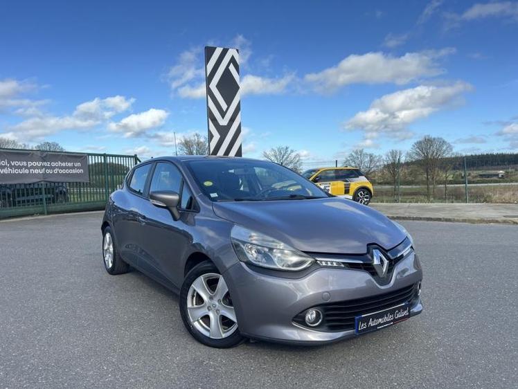Renault Clio  - Zen - 8 490 €