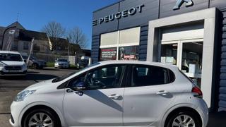 Peugeot 208  - photo 3