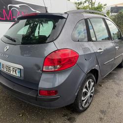 Renault Clio Estate 1.5 DCI 70CH EXPRESSION Qu&eacute;vert