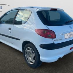 Peugeot 206 1.4e 75ch Urban La Montagne