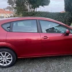 Seat Leon 1.6 TDI 105 FAP CR Reference occasion - Pont-Saint-Martin - photo 2/6